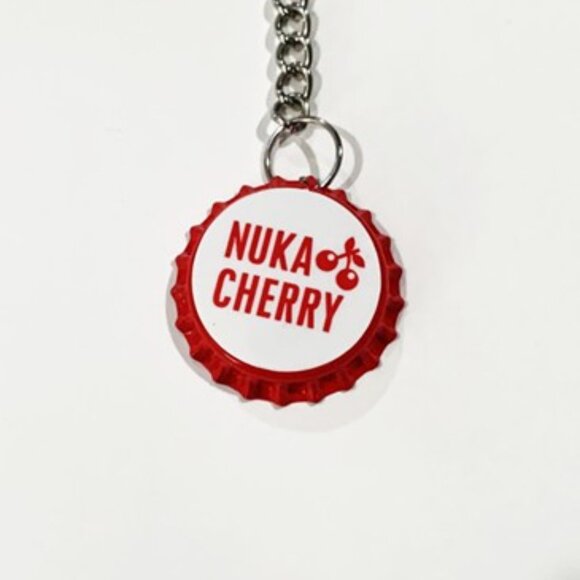Fallout 4 Nuka Cola Cherry Cap Keychain - 3.5inch Gaming Keychain - Picture 4 of 7